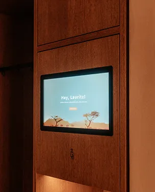 Touchpanel zur Steuerung und Bestellung in einer MyWellness Suite