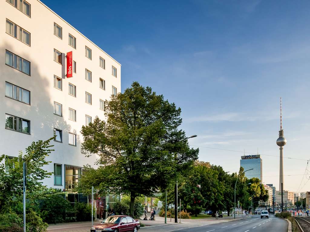 ibis Berlin Mitte im Berliner Stadt- und Verkehrsumfeld