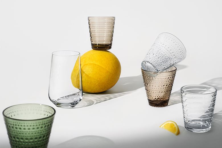 Offizielle Kombination aus Iittala Essence Kastehelmi und Aino Aalto