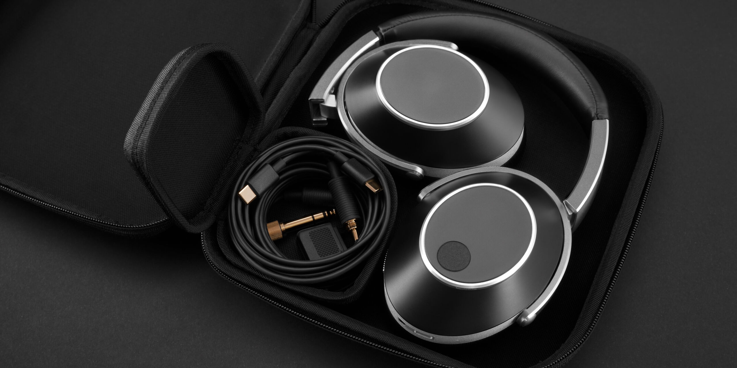 T+A Solitaire T Black Silver