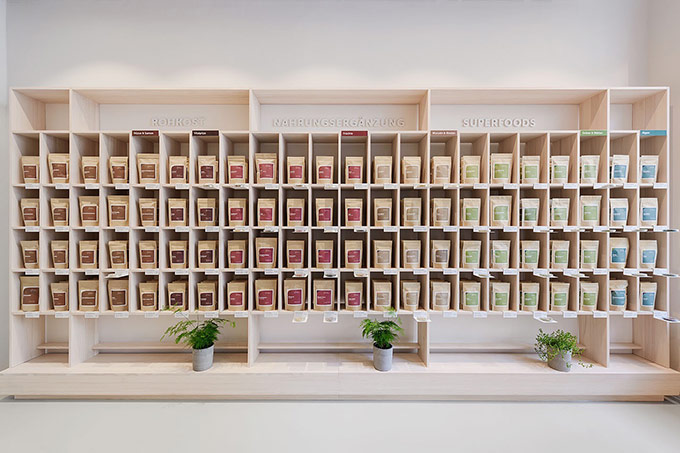 Produktregale im Terra Elements Store München