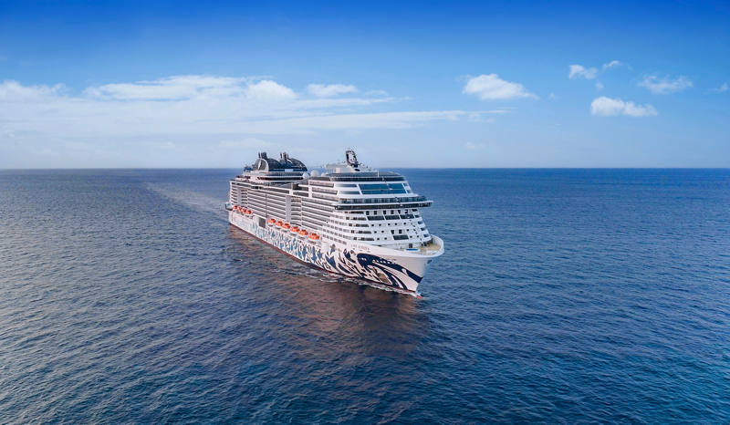 MSC Kreuzfahrtschiff auf See